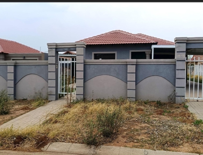 4 Bedroom Property for Sale in Mandela View Free State